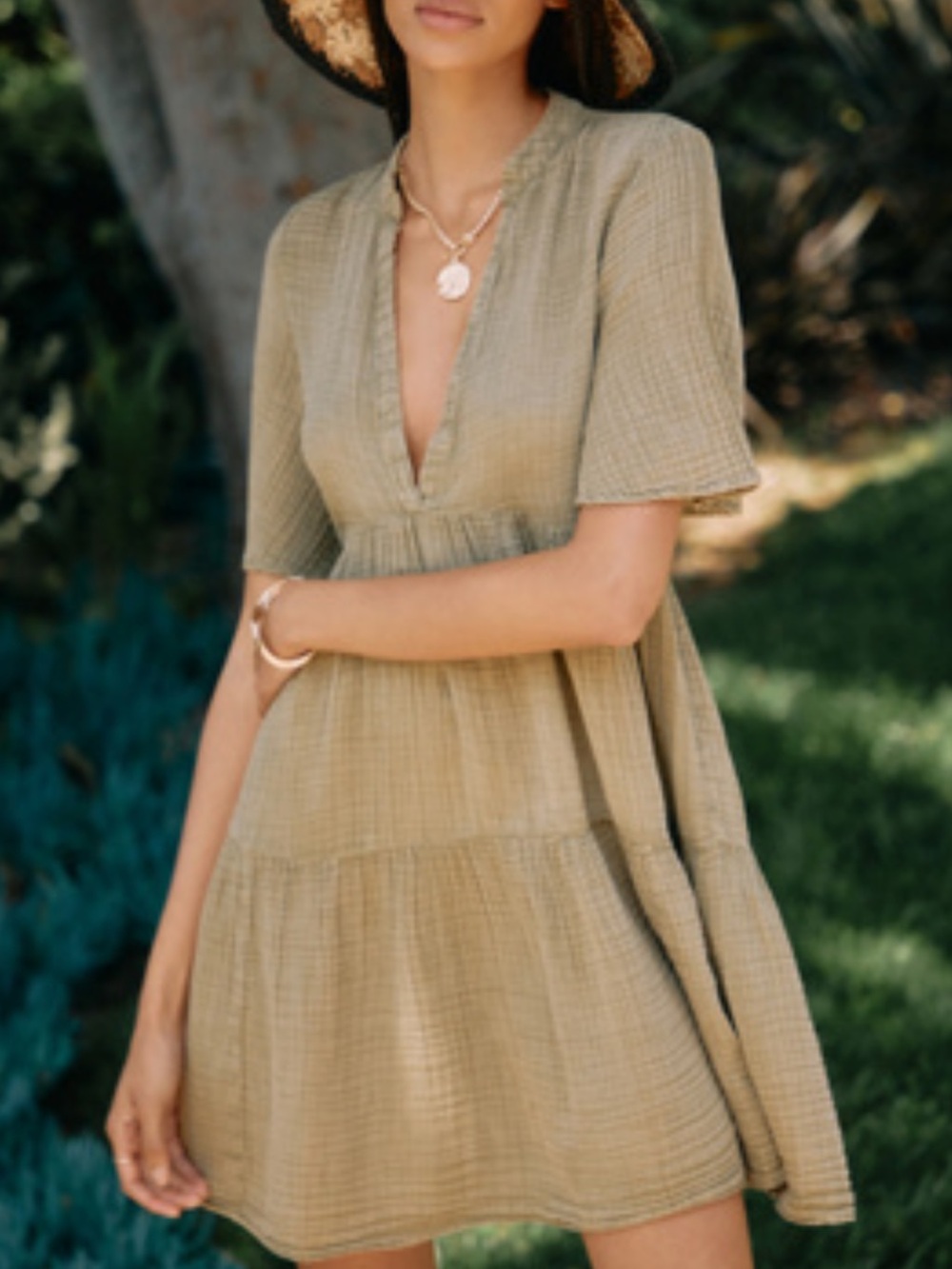 Anthropologie ‘ KALLIE’ Olive Green Tiered Deep V-Neck 100% Cotton Mini Dress XS